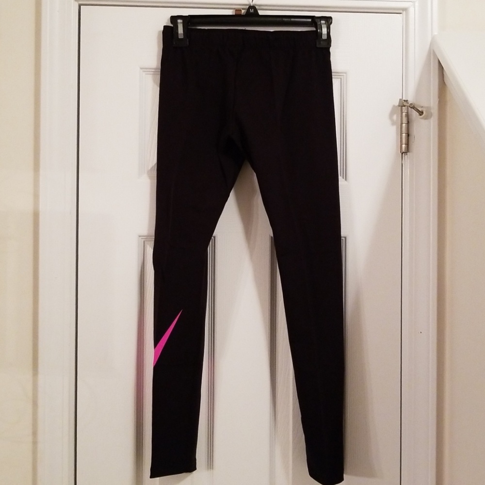 NWT! NIKE LEG A SEE LEGGINGS - Picture 4 of 7